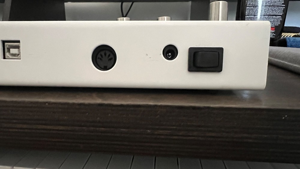 Waldorf Blofeld Desktop Synthesizer - White [USED-GOOD]