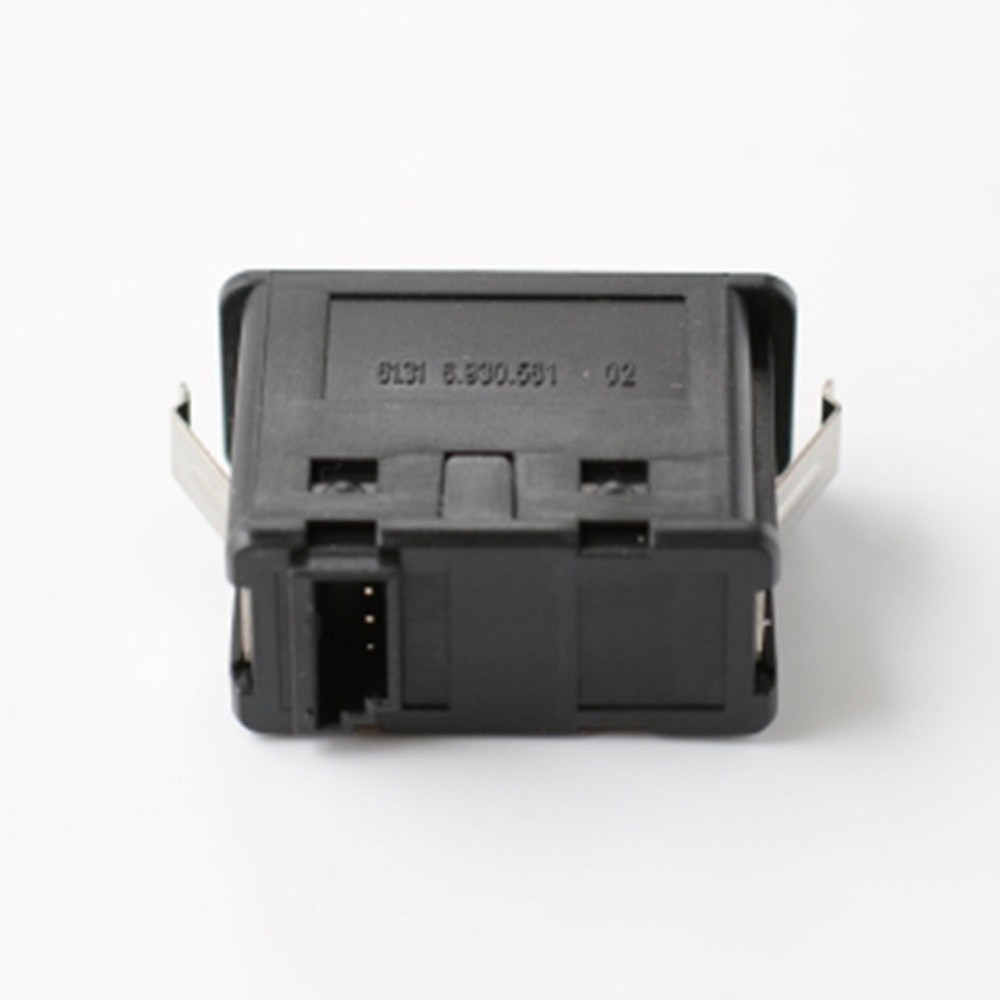 OE Number 6930561 AUX Audio Socket for X Series E60 E61 E81 E87 E90