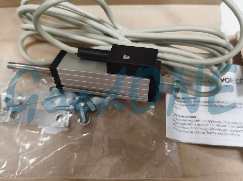 1pcs NOVOtechnik T-0025 displacement sensor