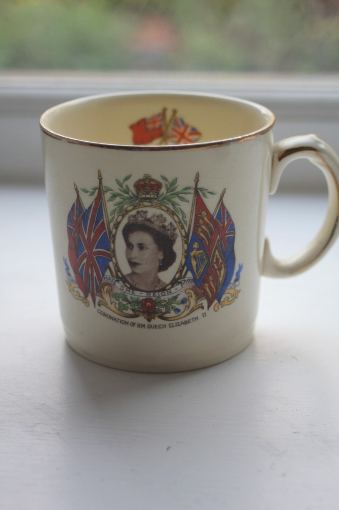 Queen Elizabeth commemorative crowns plus others