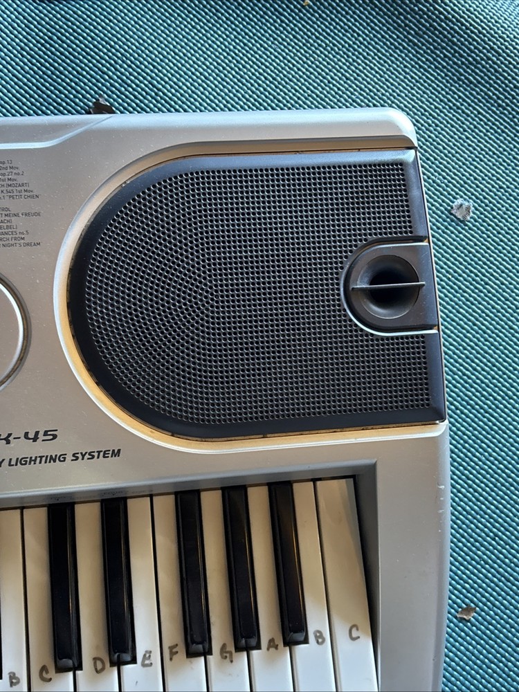 Casio LK-45 Electronic Keyboard Key Lighting System Tested And Works