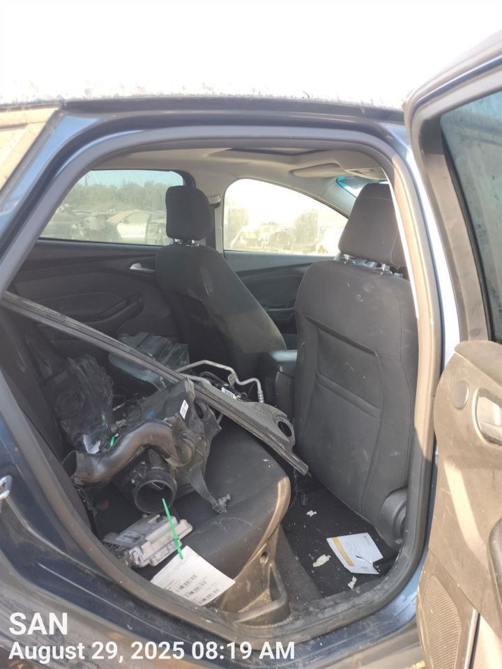LEFT REAR DOOR WINDOW REGULATOR OEM 2018 FORD FOCUS
