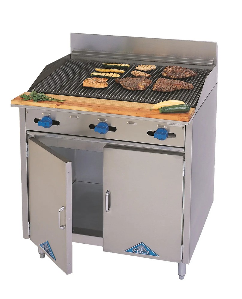 Comstock Castle 36" Gas Range w/ 36" Raised Griddle Broiler & Storage Base