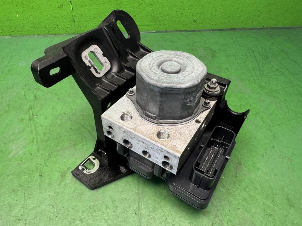 VAUXHALL CORSA E ABS Pump Module 1.3 CDTI Ident AYF 95518041 2015