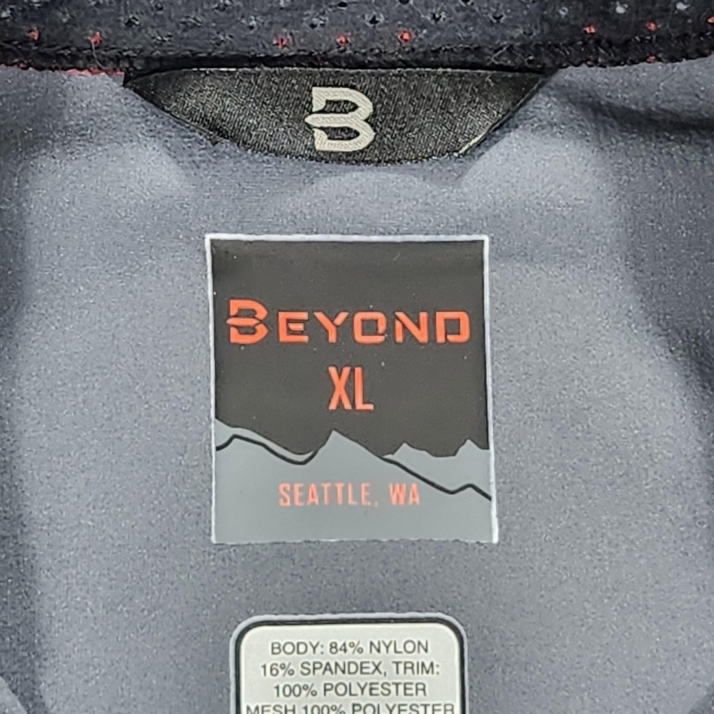 Beyond Jacket Mens XL Gray 1/2 Zip Softshell Pullover Windbreaker Made USA