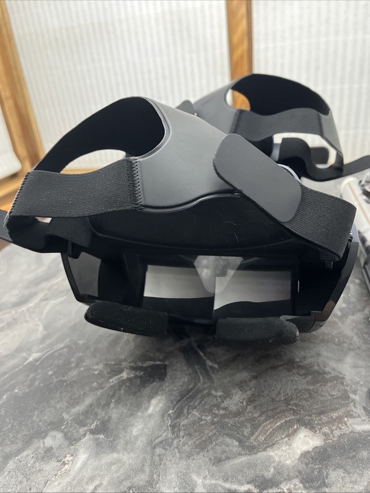 Star Wars Jedi Challenges 2 AR Headset With 2 Lightsaber Controllers & Tracking