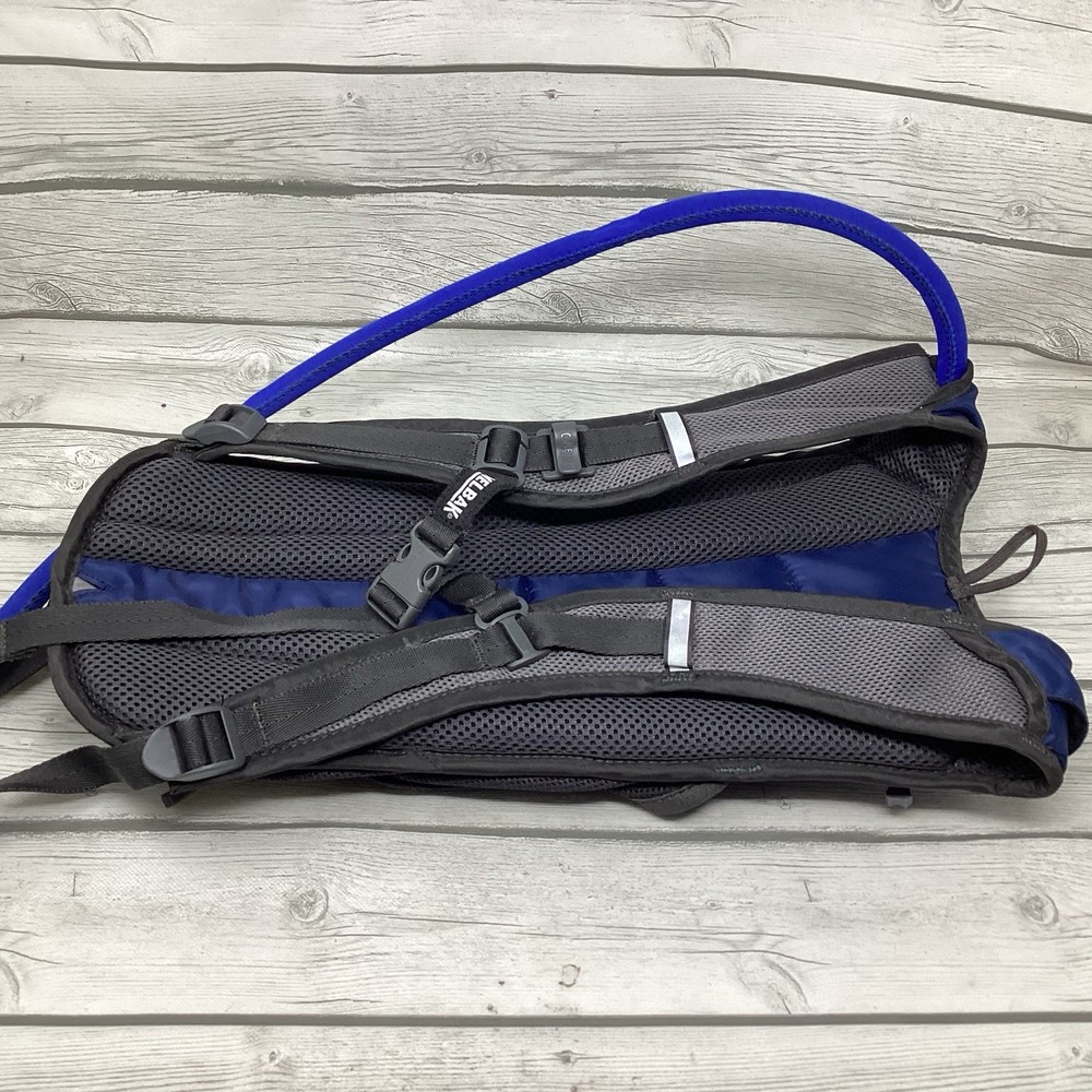 CamelBak Rouge Hydration Backpack 70oz Blue Zip-Up Pouches