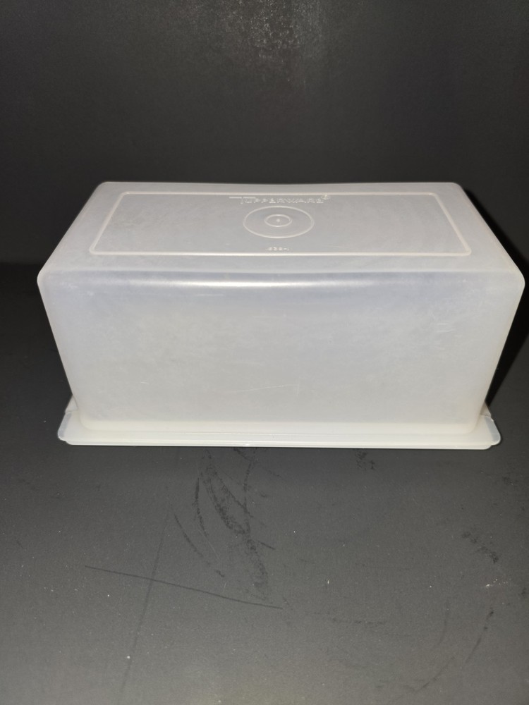 Tupperware White Plastic Rectangular Covered Butter Dish 7" x 3" Dishwasher Safe