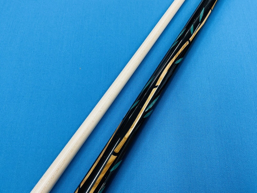 LONGONI POOL CUE LONGEVA WITH S2 SHAFT.