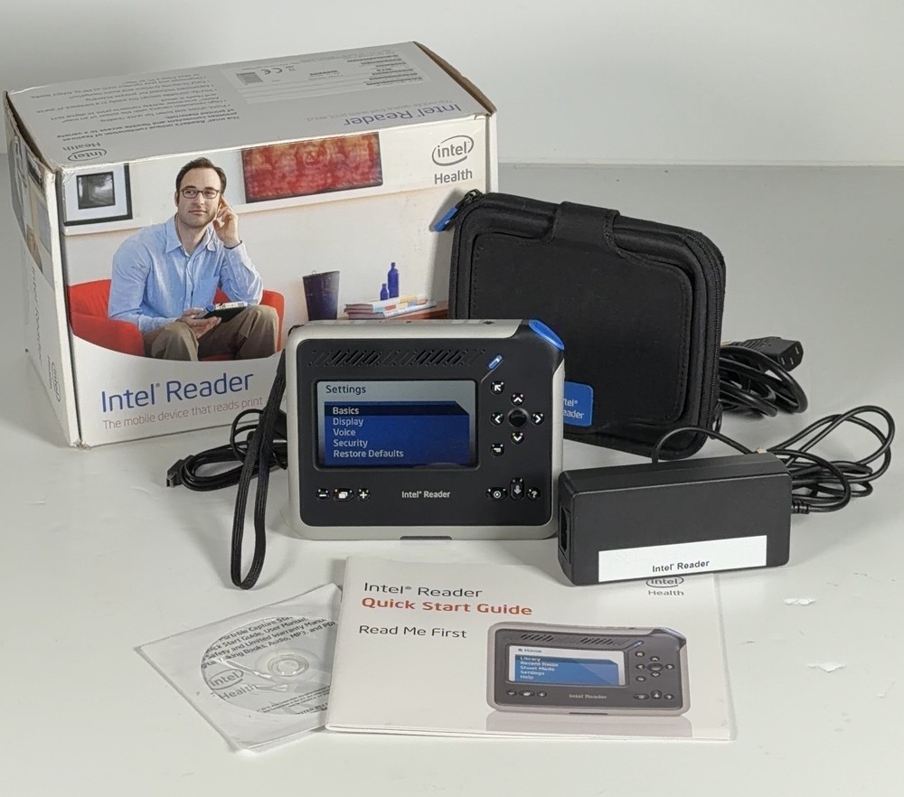 Intel Reader by Intel Health Complete Kit w Box, Adapter, Case, Etc. - Tested