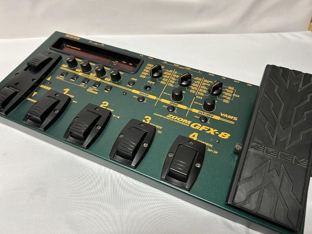 ZOOM GFX-8 Guitar Effects Processor Pedal Multi Effector Musical Instruments