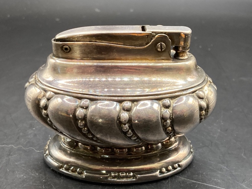 Vintage Ronson "Crown" Table Lighter with Cigarette Holder