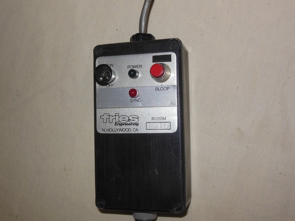 FRIES REMOTE SWITCH 5 PIN PLUG MITCHELL VISTAVISION 65MM