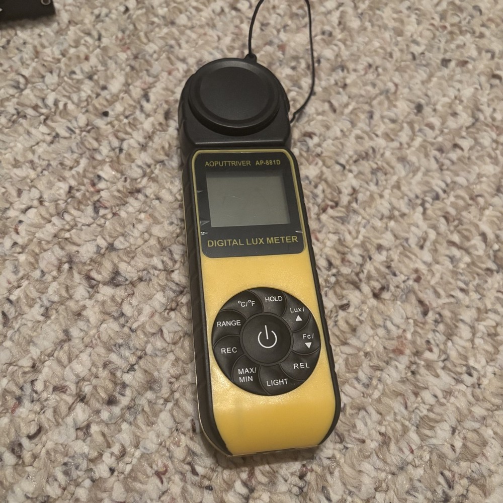 AP881-D Digital LUX Light Meter Used Very Good