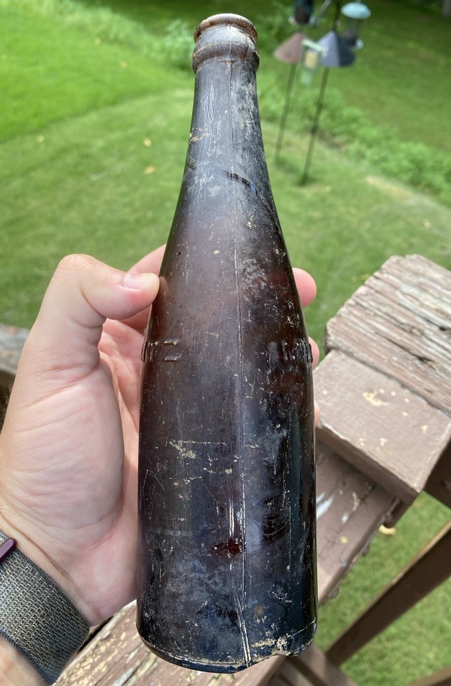 Schlitz Milwaukee WI Beer Bottle