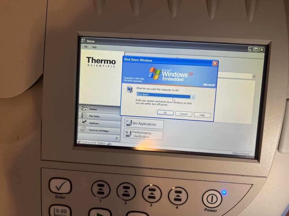 UV-Vis Spectrophotometer Thermo scientific Evolution 201 With Computer Module