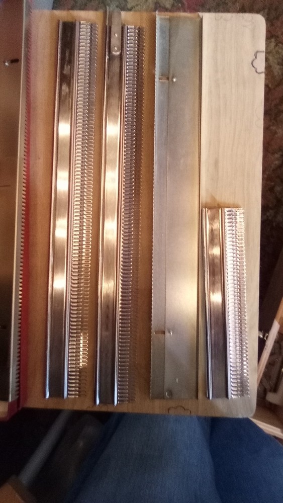 kr-551 Brother Ribber( Knitting Machine Accessory)