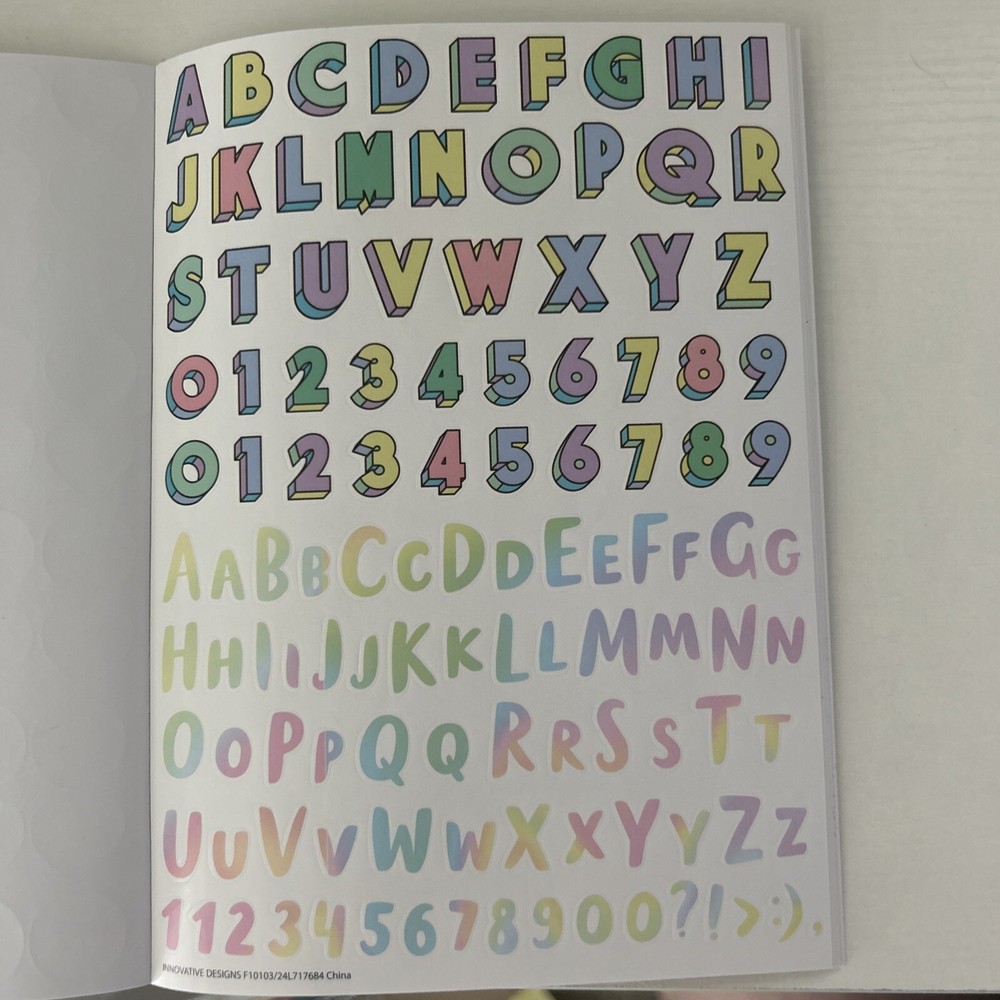 Disney Princess 1000+ Sticker Book