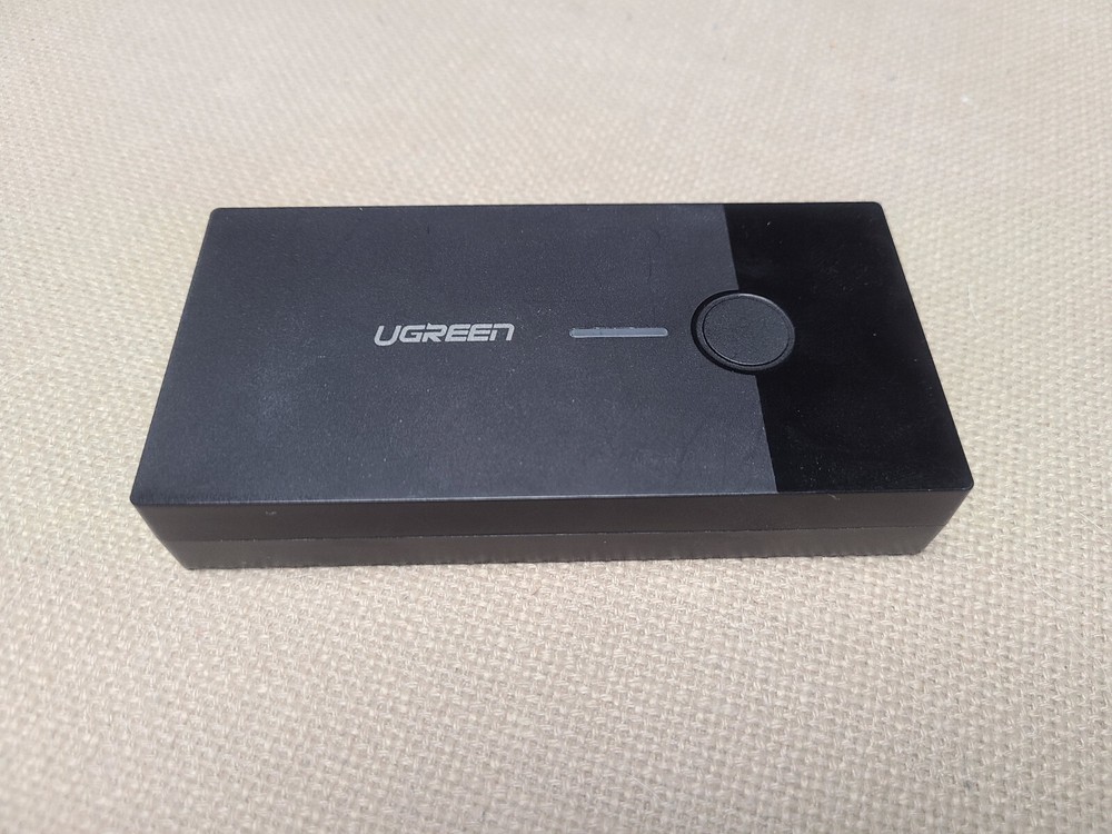 UGREEN 30357 2 Port USB KVM Switch Box with two USB Cables Tested Working Clean