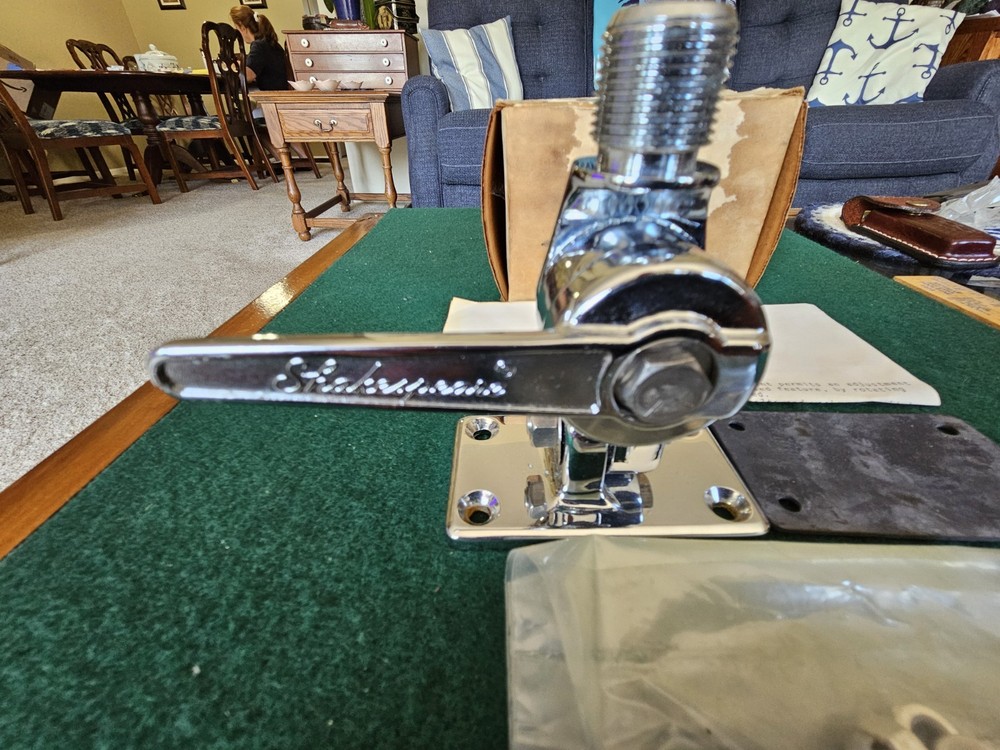 SHAKESPEAR MARINE ANTENNA NEW OLD STOCK