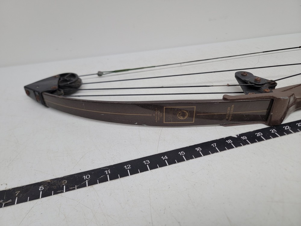 Bear Whitetail Hunter Right Hand Vintage Compound Bow WH-744079
