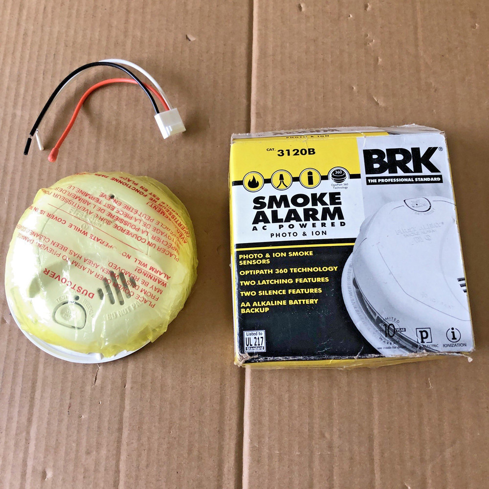 First Alert 3120B Hardwired Smoke Alarm - open box