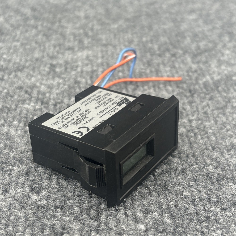 Red Lion Controls CUB3T310 Digital Panel Meter Counter, Timer Used