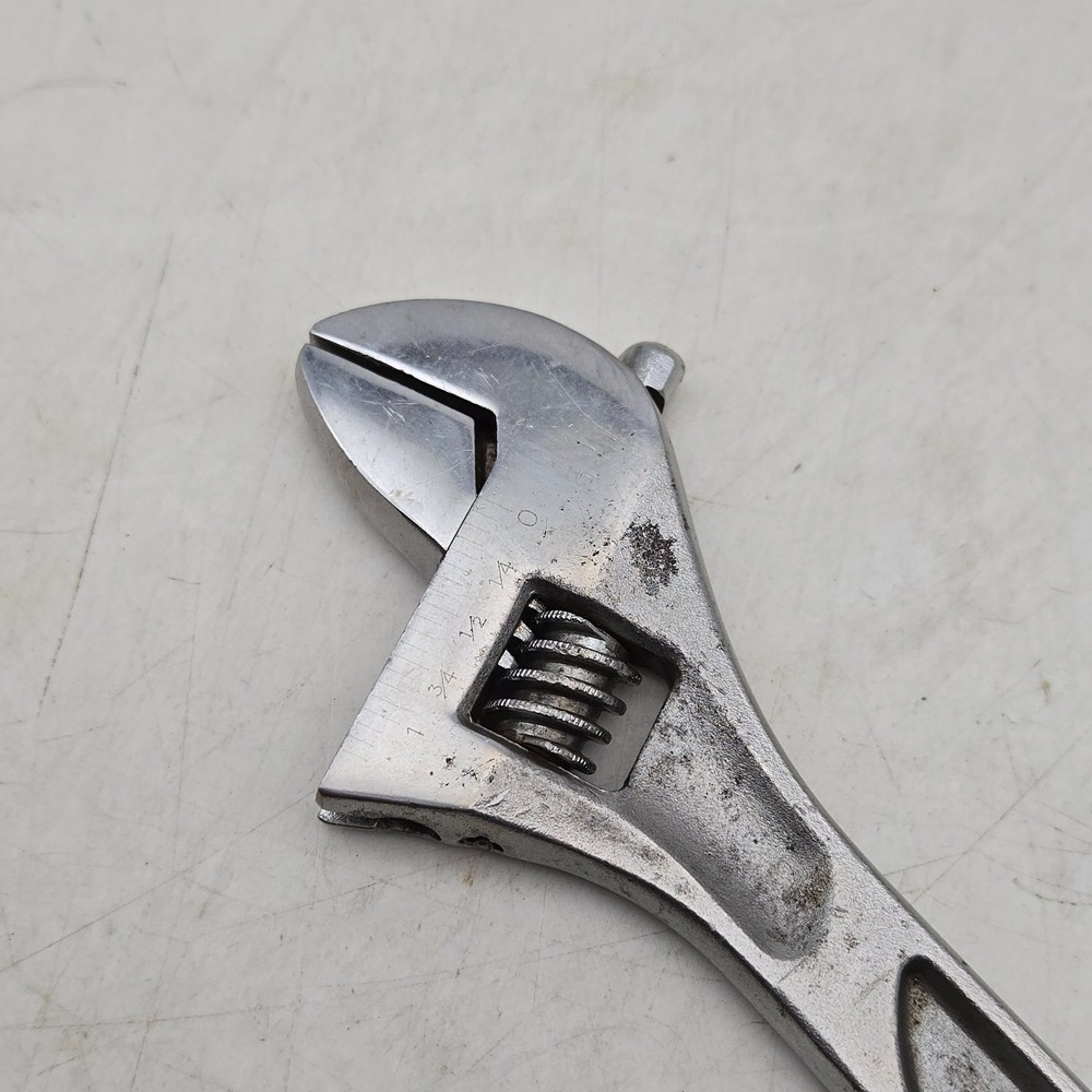 Husky 8" 200mm Steel Adjustable Wrench