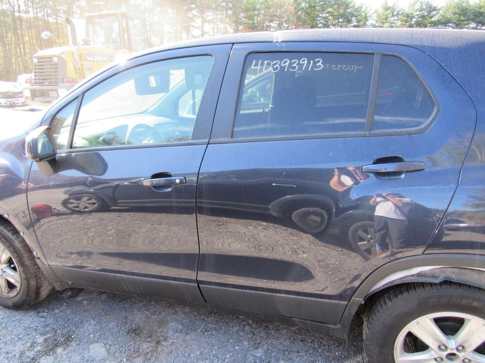TRAX 2019 Glove Box 1002396