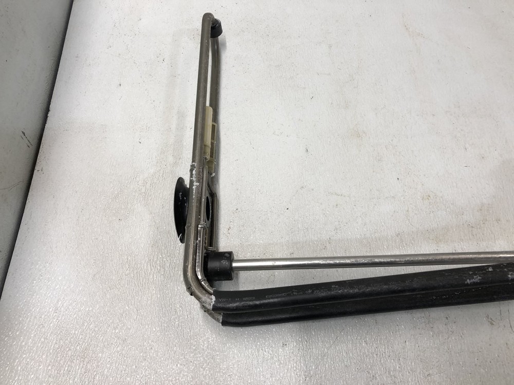 Freightliner CASCADIA DEF Sensor - Used | P/N 0427881000