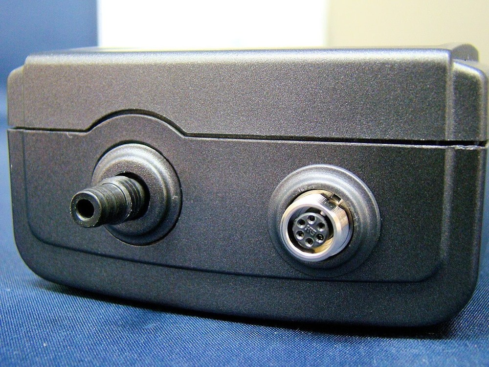 Airy Technology model P611 Handheld airborne particle counter W/ Accessory