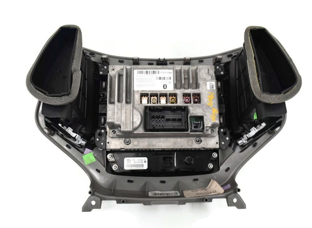 2013-2017 DODGE RAM JEEP UCONNECT NAVIGATION 8.4'' TOUCH SCREEN 68238621AE