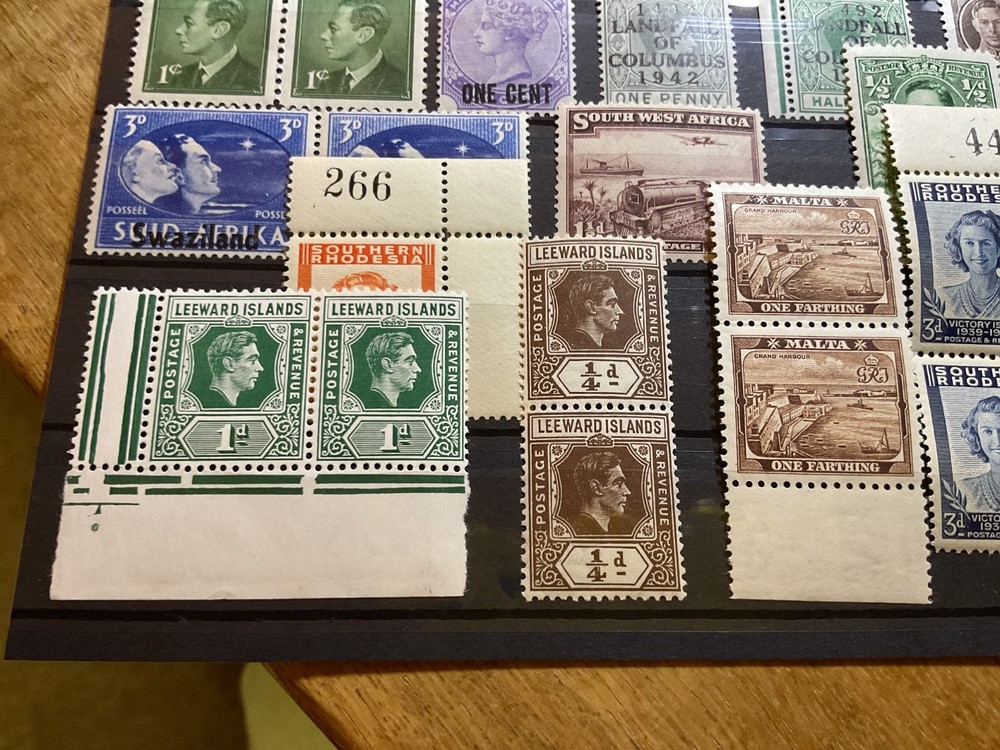 Commonwealth mixed mint never hinged stamps B2383