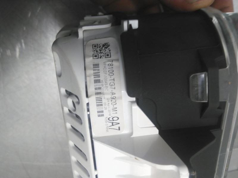 HONDA PILOT 2017-2018 SPEEDOMETER 257-11372