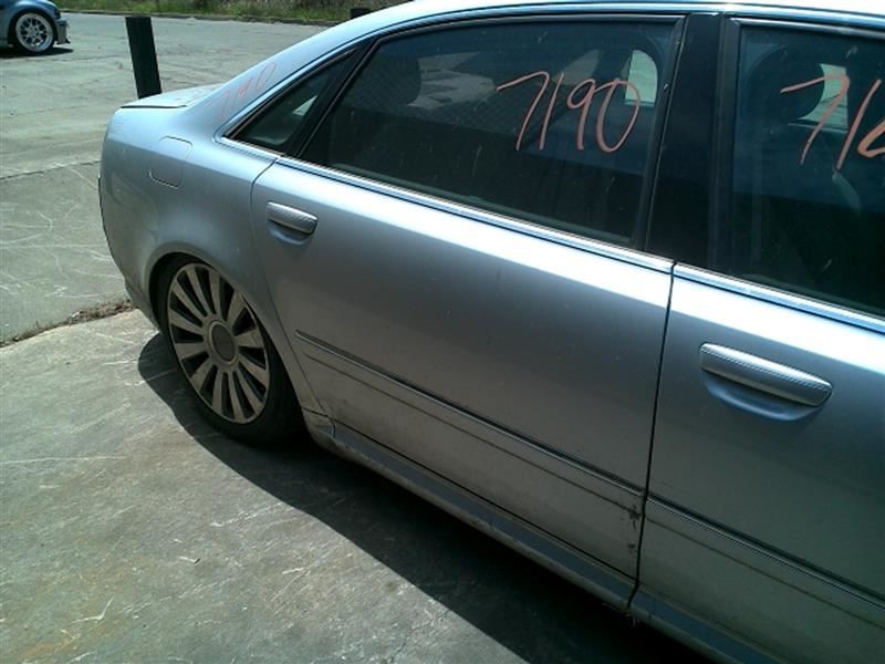 2003 - 2004 Audi A8 - Radio Receiver Module - 4E0035541