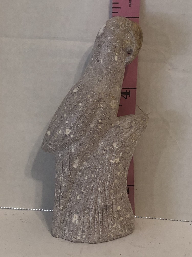 Vtg Parrot Carved in unknown Stone