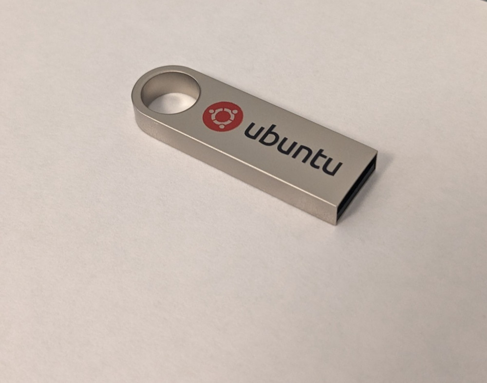 Ubuntu 24.04.4 LTS 64-Bit Bootable USB Linux Installer for PC & Laptop
