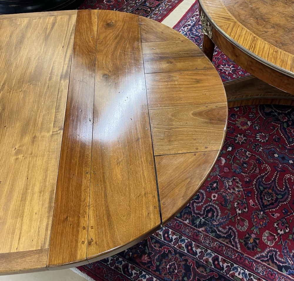 French Farmhouse Rustic Plank Top Maple 52.5" Round Table w/ 1 leaf