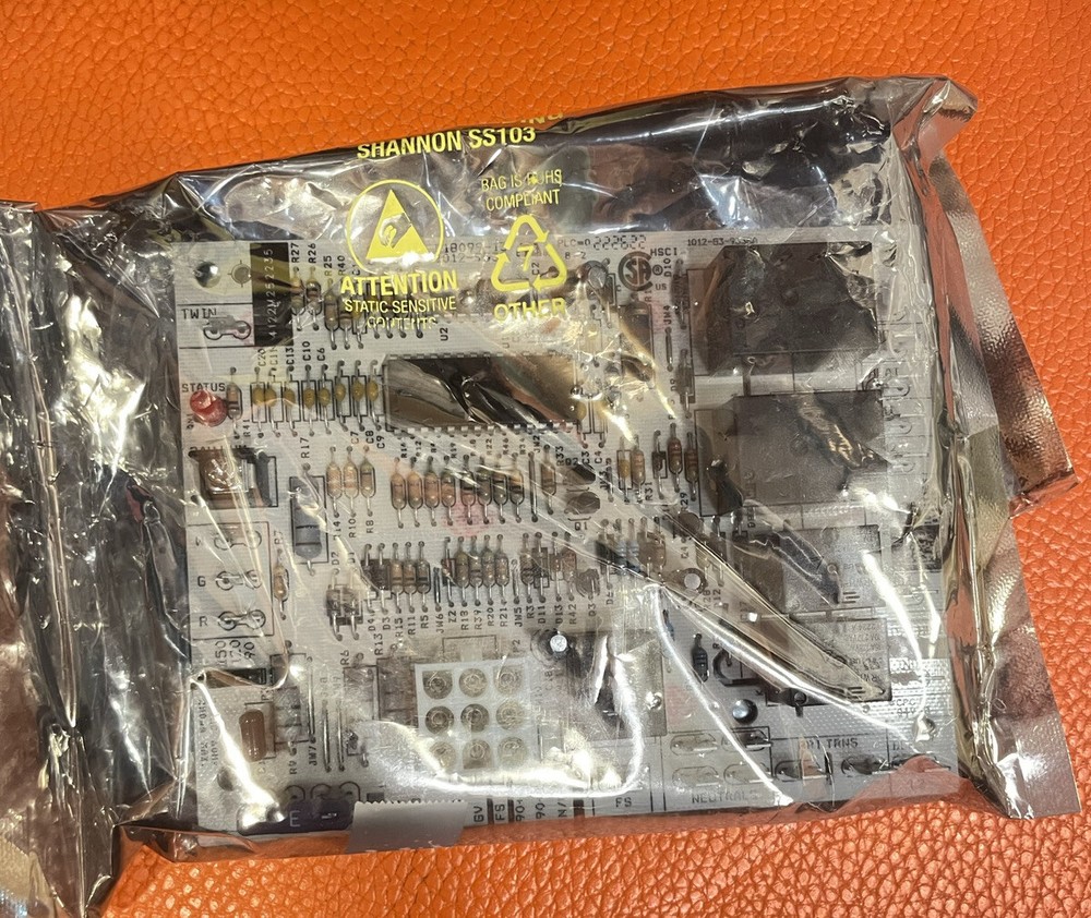 Goodman Furnace Control Board & Harness Part # B1809913S
