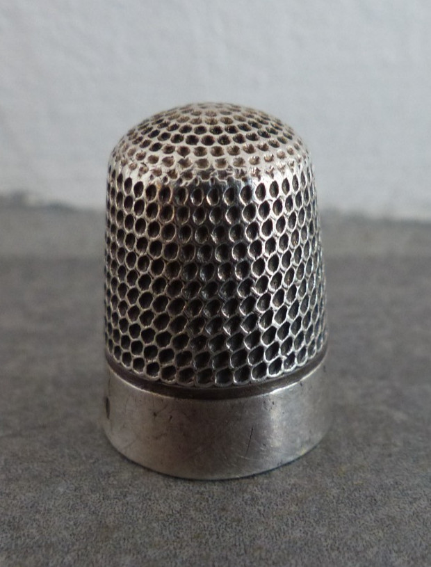 Antique Solid Silver James Swann of Birmingham Thimble 1917