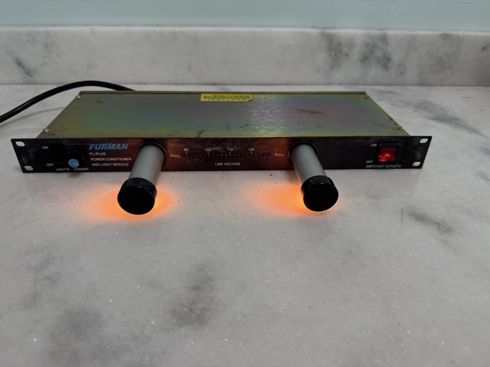Furman PL8 Power Conditioner and Lights