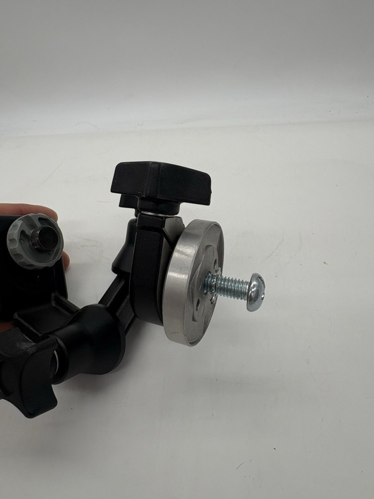 BOGEN MANFROTTO #3025 THREEWAY TRIPOD HEAD