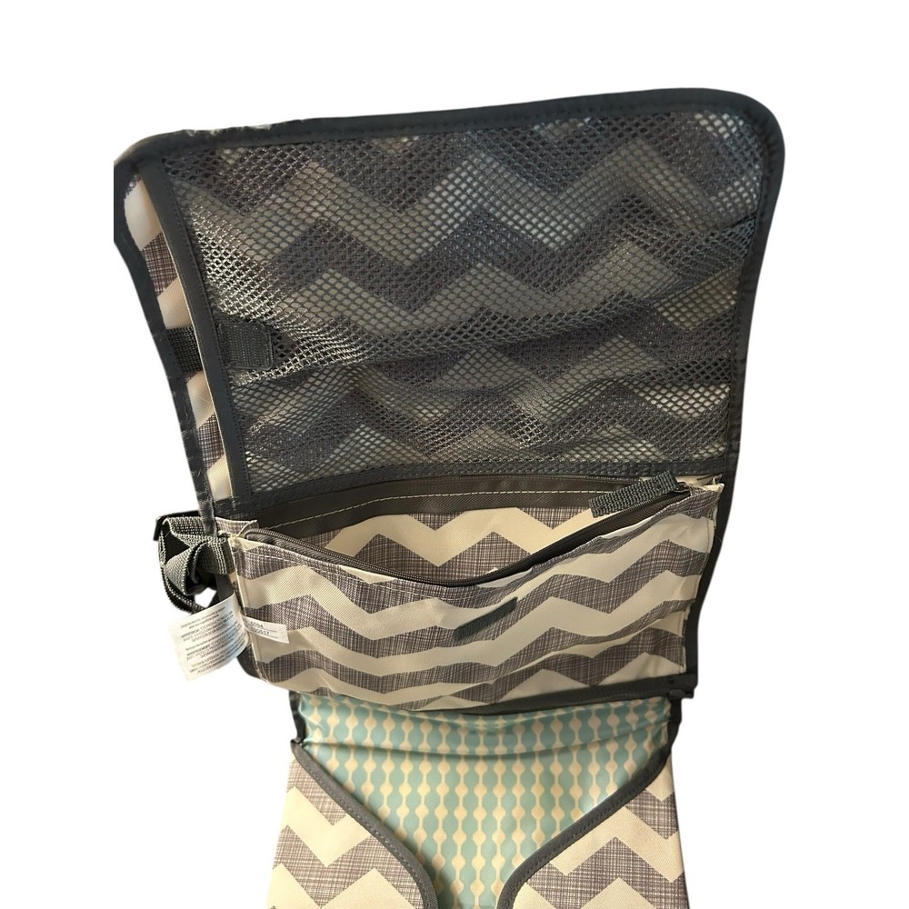 Skip Hop Portable Baby Changing Pad, Pronto, Chevron Pattern