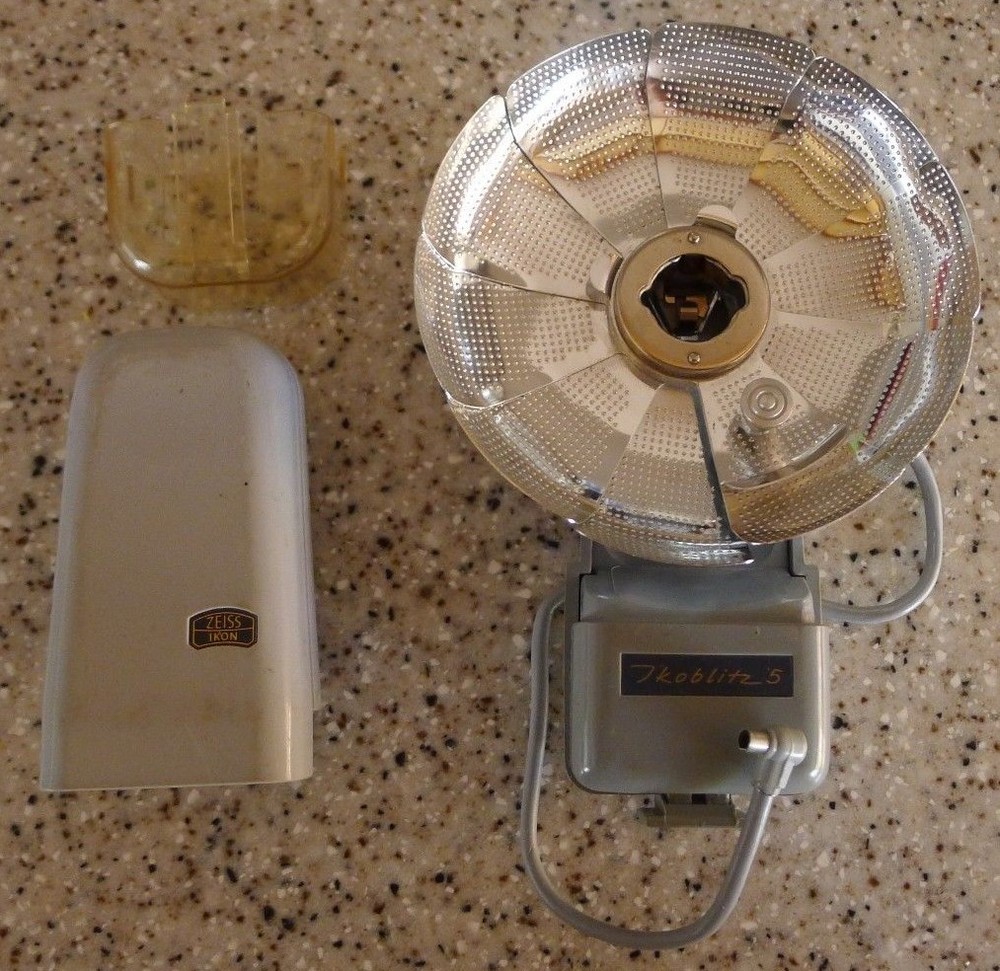 Zeiss Ikon Ikoblitz 5 Echoblitz Bounce Flash Made in Germany Vintage - WORKS
