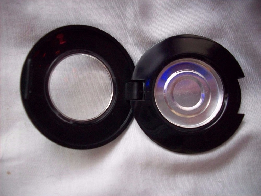 DIY Professional Quality Single Eye Shadow Compact (1" across) 28 mm