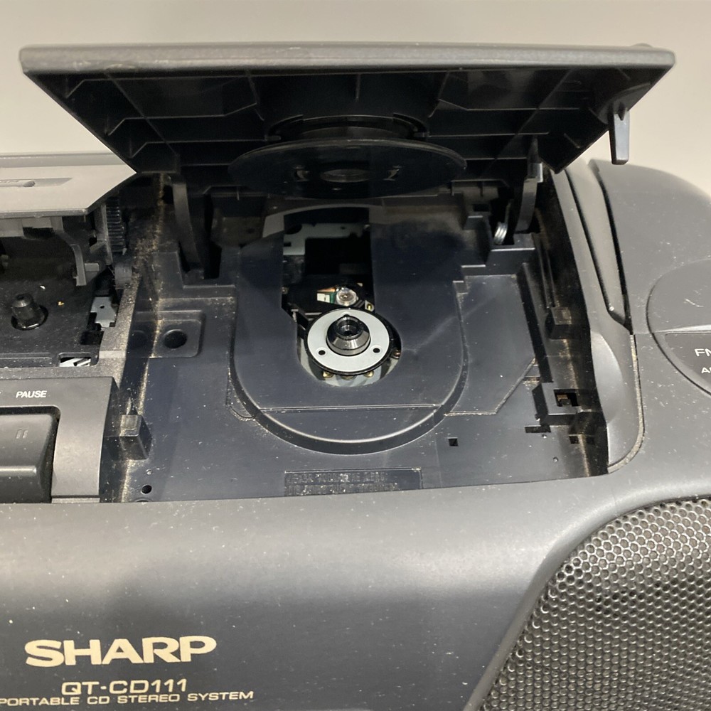Sharp Portable CD Cassette Stereo Recorder Boombox QT-CD111 Tested, Works