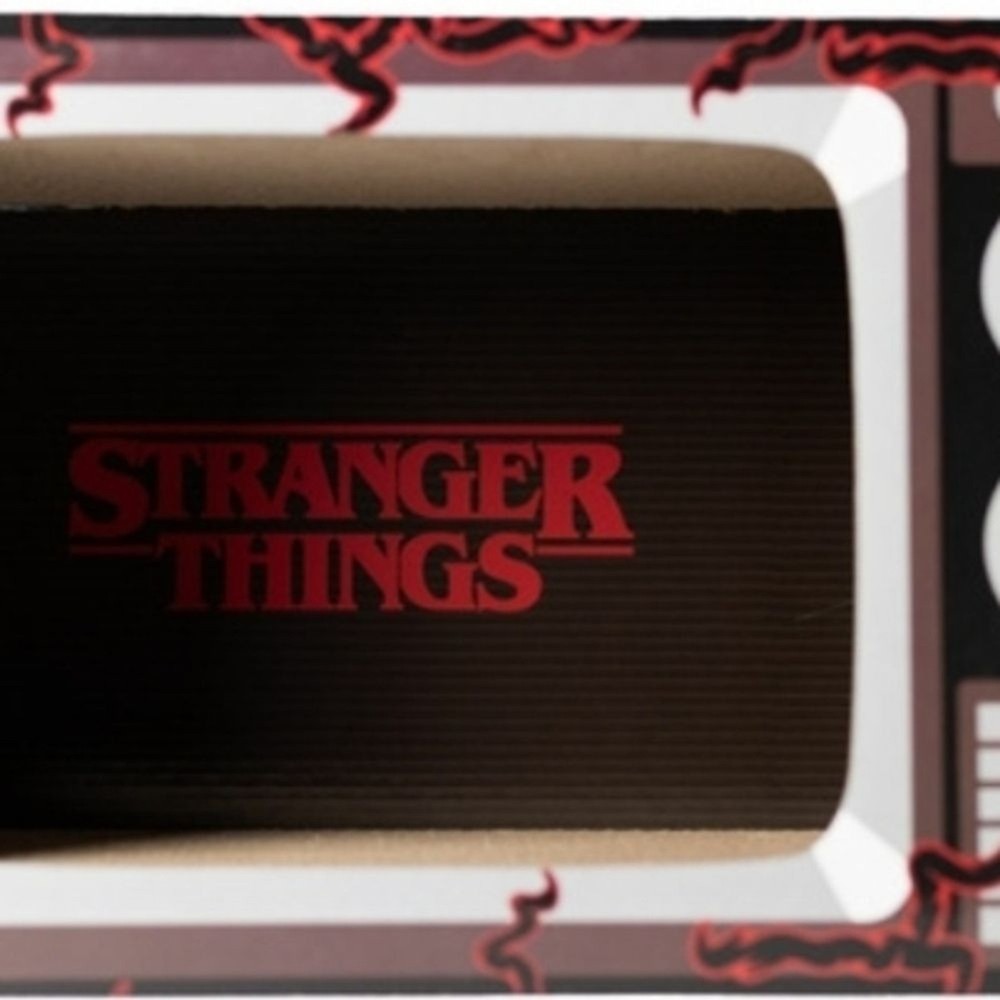 Stranger Things Cat Scratcher - Black and Red