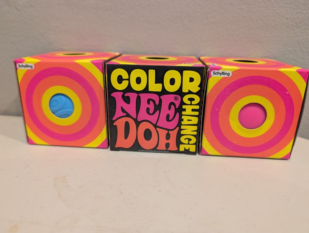 NeeDoh Nice Cube, Satisfying Square Shaped Sensory Toy Color Change