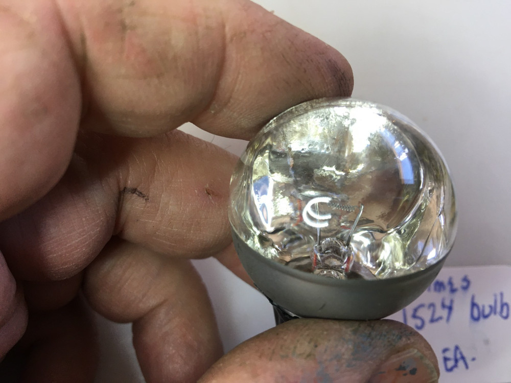 Grimes Bulb 1524 NOS