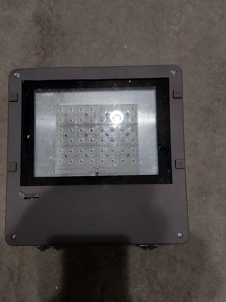 Max Lite Parking Lot Light